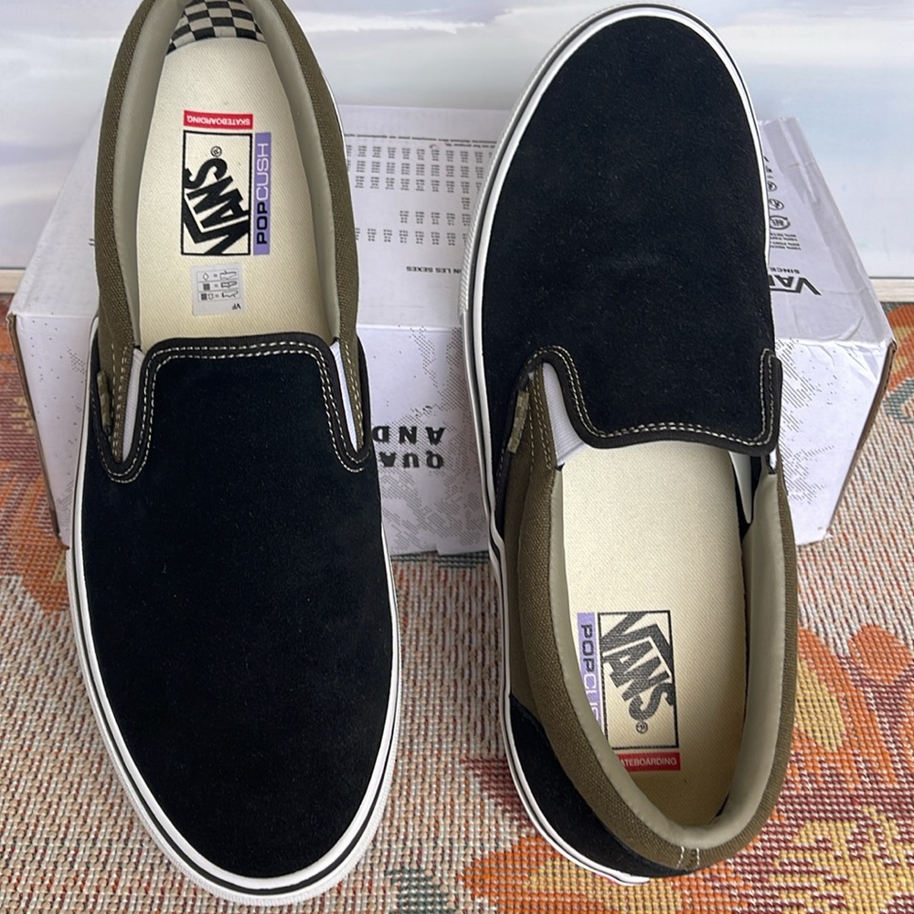 Vans Men’s Skate Slip-On
Black Olive
VN0A5FCAB1V
Sneakers - Picture 13 of 16